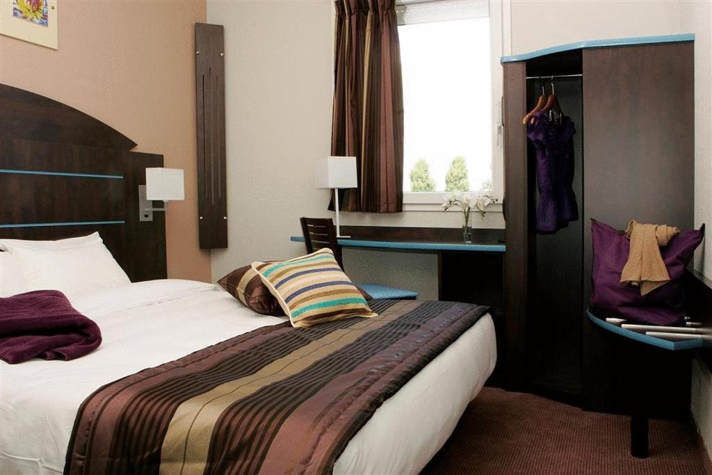 Hotel Akena City Caudry Esterno foto